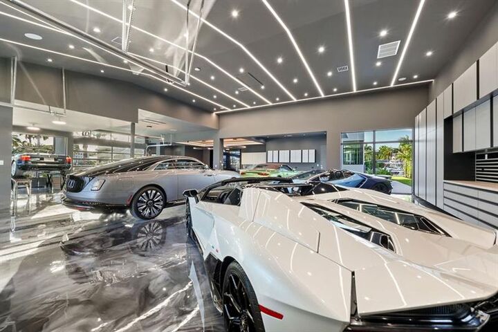 Property Photo:  51 Isla Bahia Dr  FL 33316 