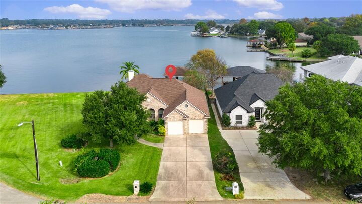 Property Photo:  14030 Shoreline Drive  TX 77318 