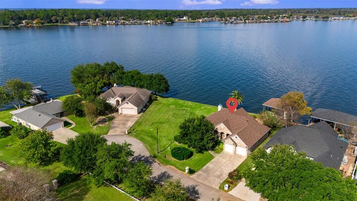 Property Photo:  14030 Shoreline Drive  TX 77318 