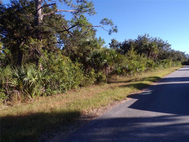 Property Photo:  2340 Chanute Street  FL 33953 