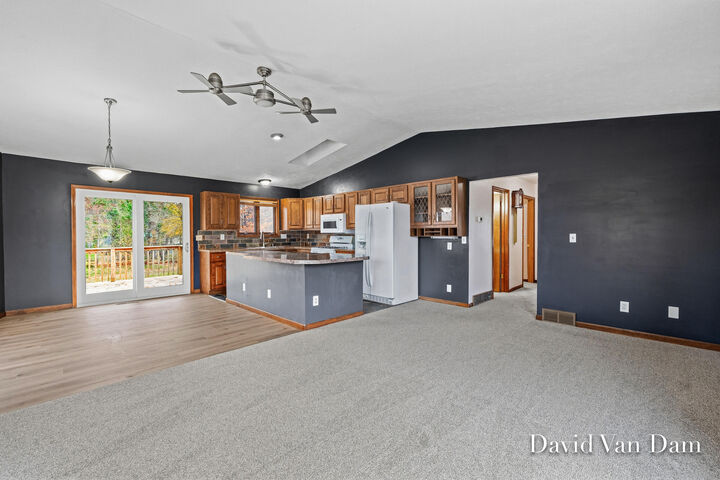 Property Photo: 2327 Oak Hollow Drive MI 49428
