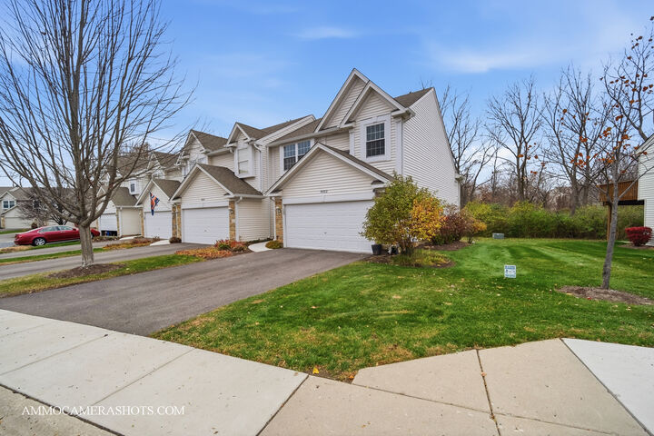 Property Photo:  8022 Sierra Woods Lane 8022  IL 60110 