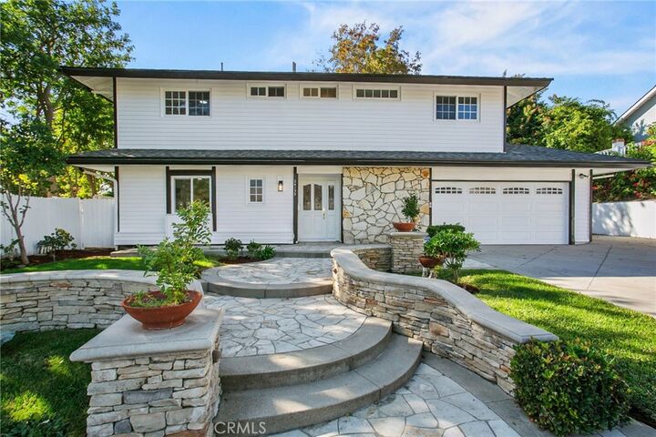 Property Photo:  24135 Las Naranjas  CA 92677 