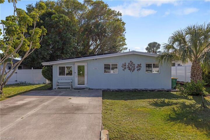 Property Photo:  736 92nd Ave N  FL 34108 