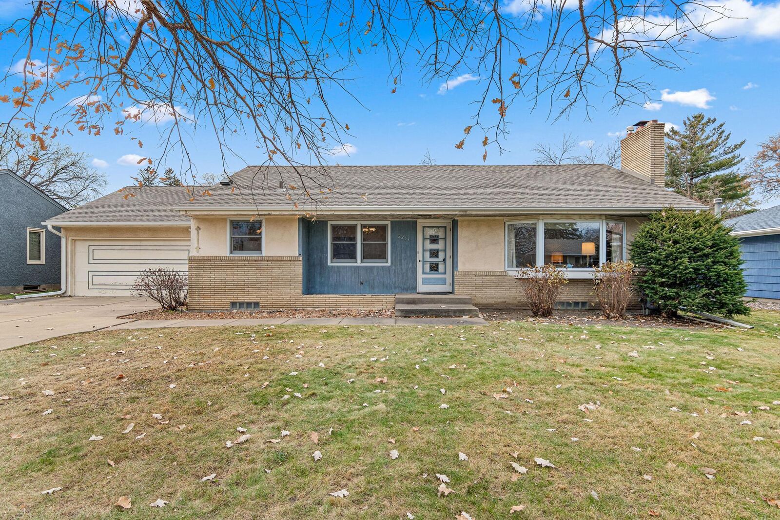 Property Photo:  2233 Merrill Street  MN 55113 