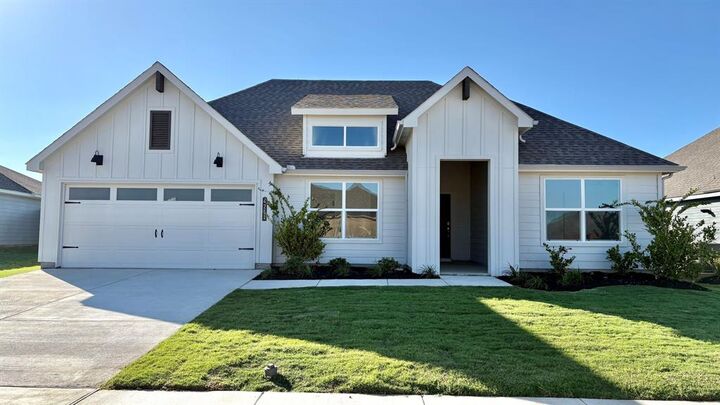 Property Photo: 4231 Cornerstone Circle TX 76048