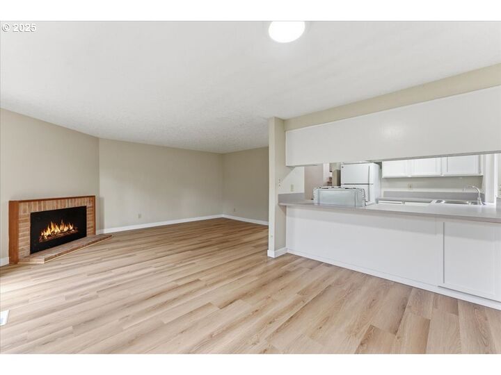 Property Photo:  1297 SW 209th Ave  OR 97003 