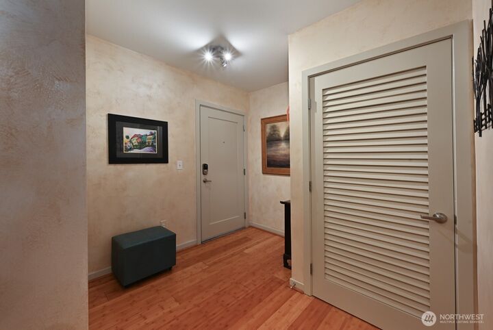 Property Photo:  1530 NW Market Street 412  WA 98107 