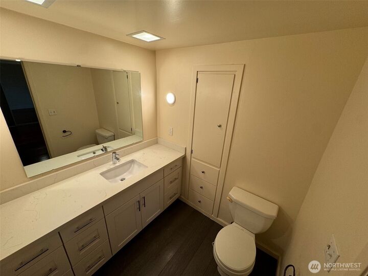 Property Photo:  9803  Rainier Avenue S Upper  WA 98118 