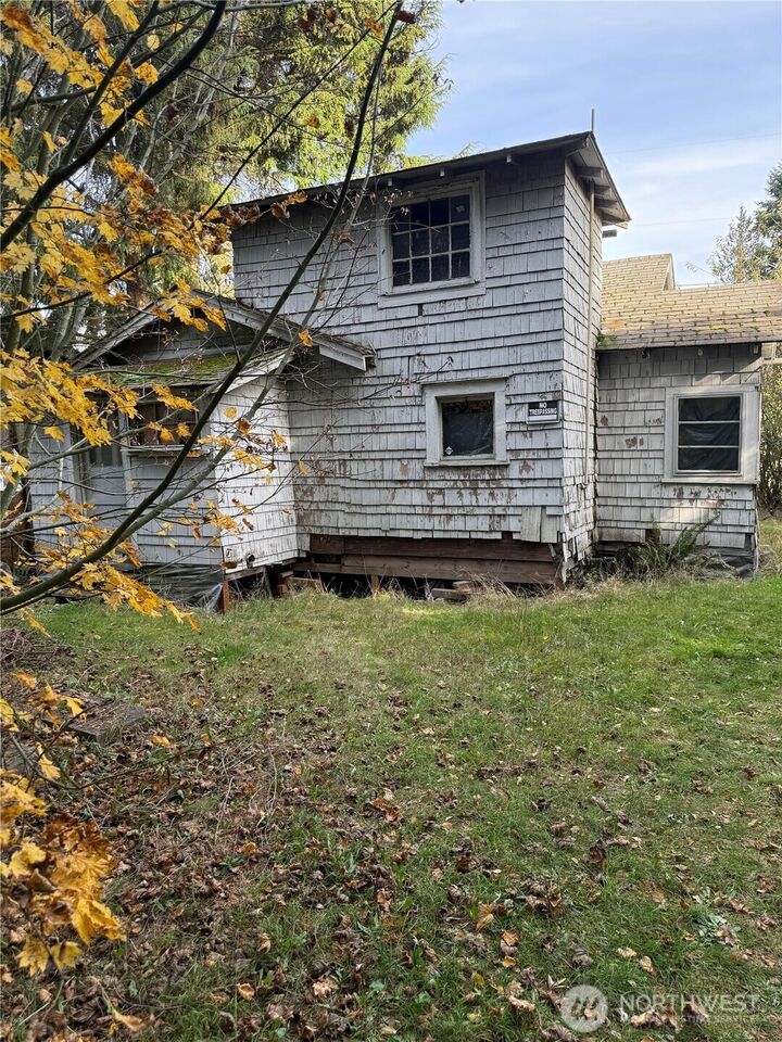 Property Photo:  5716  Wetmore Avenue  WA 98203 