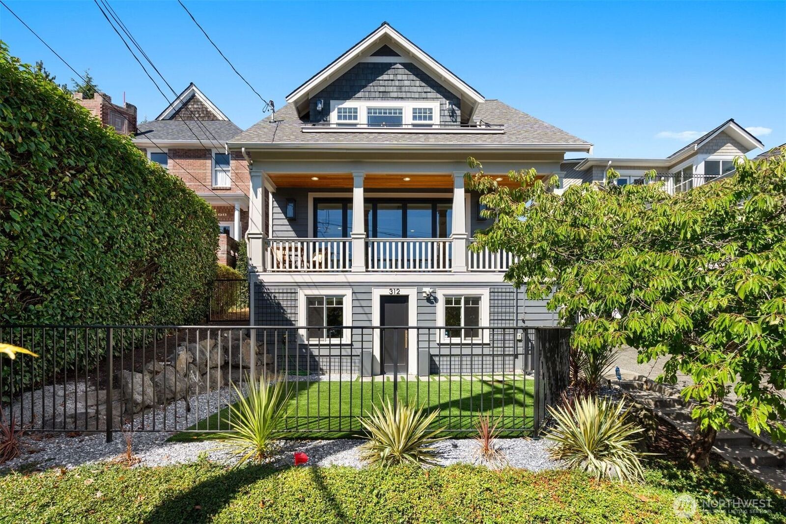 Property Photo:  312  Prospect Street  WA 98109 