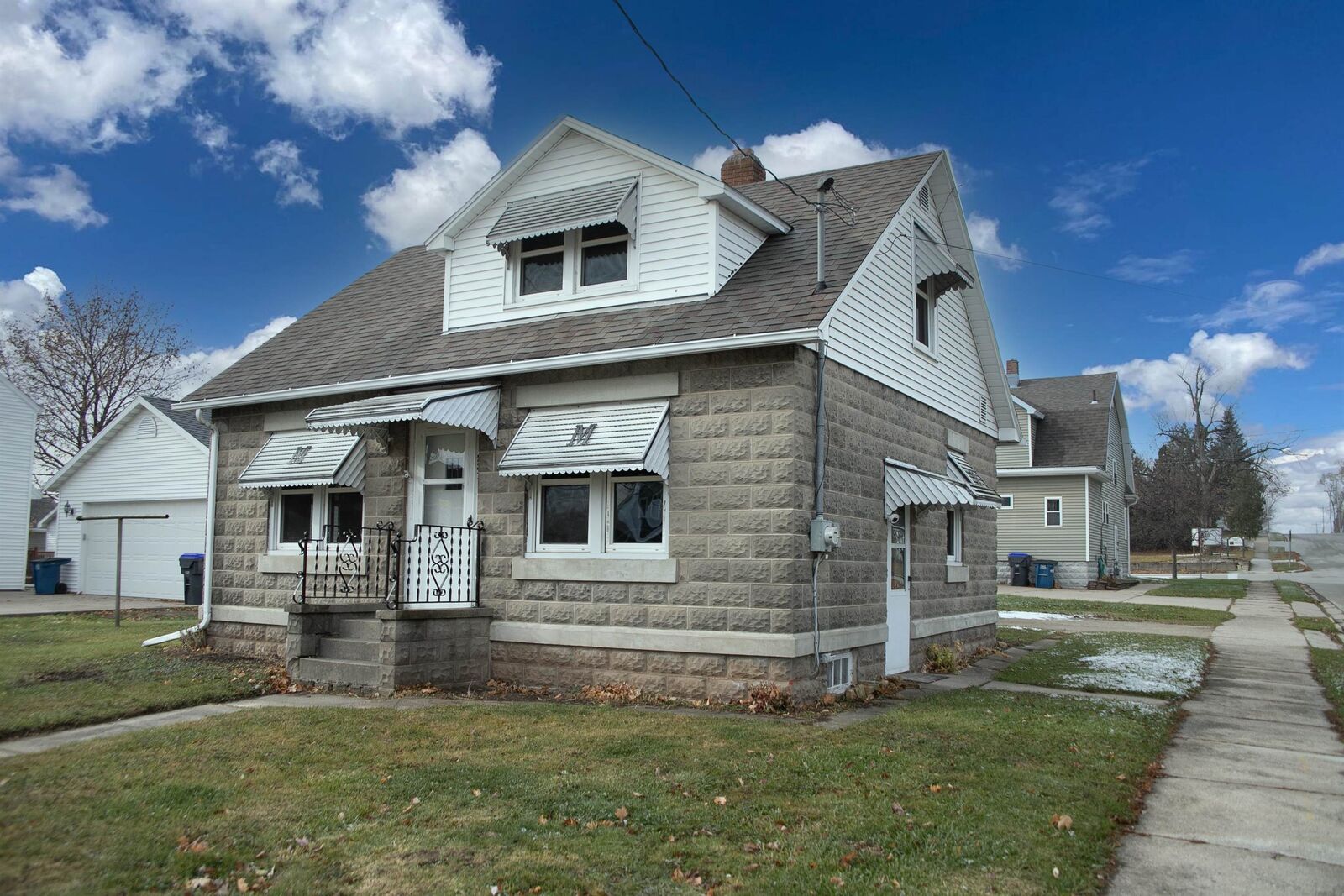 Property Photo:  231 N Nash Street  WI 54944 