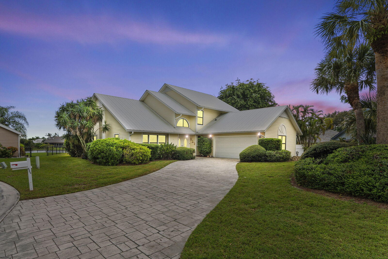 Property Photo:  8964 SE Sunfish Place  FL 33455 