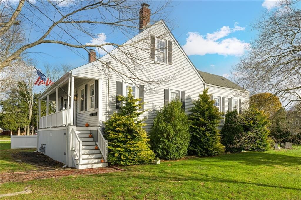 Property Photo:  38 Collins Street  RI 02809 