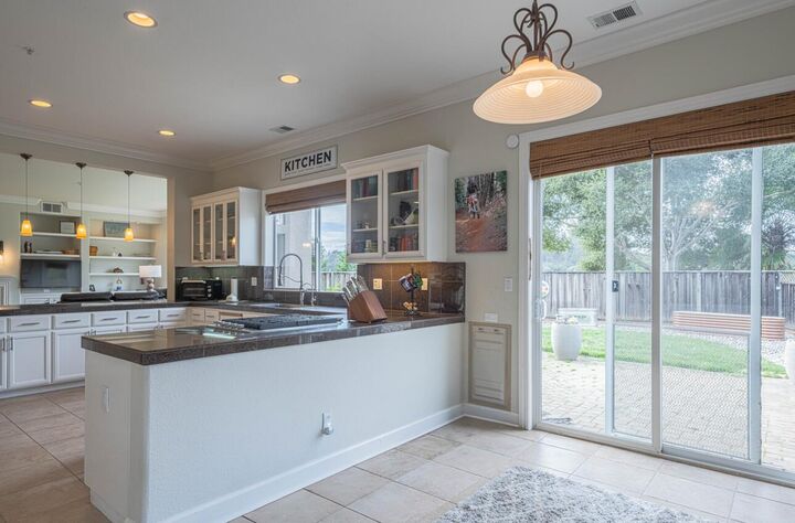 Property Photo:  17403 Avenida Los Altos  CA 93907 