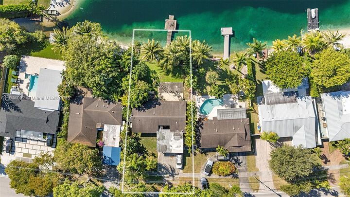 Property Photo: 5110 SW 92nd Ave FL 33165