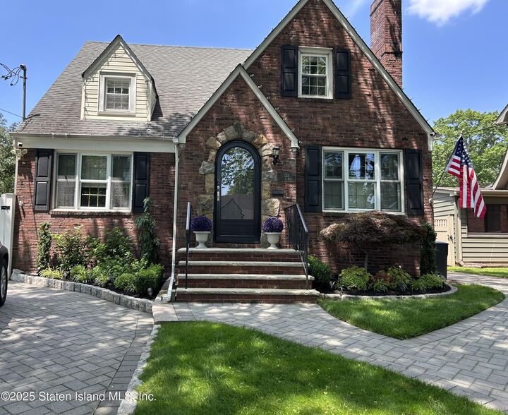 Property Photo: 133 Goodwin Avenue NY 10314