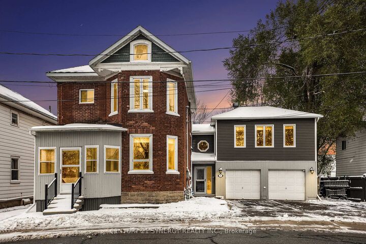 13 Lombard Street  Smiths Falls ON K7A 4E8 photo