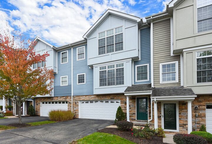 Property Photo:  3844 Goldie Ln  PA 15668 