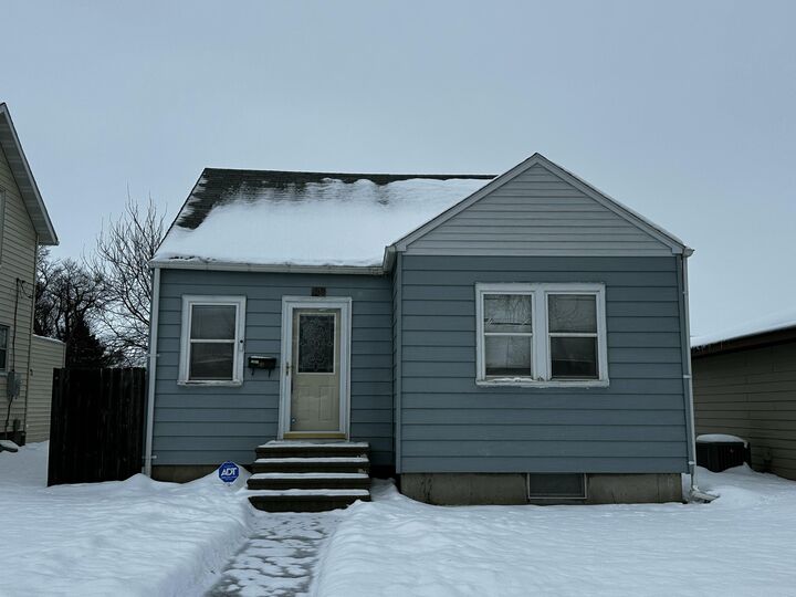 Property Photo: 508 N 3rd St SD 57401