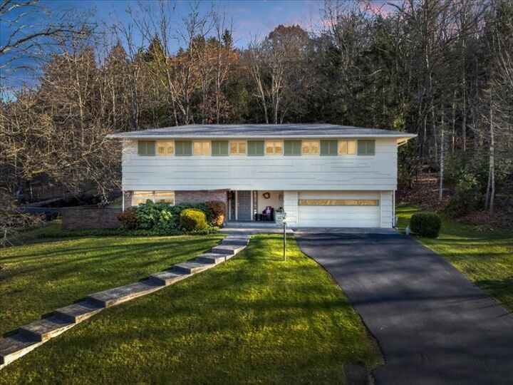 Property Photo:  37 Kenilworth Road  NY 13903 