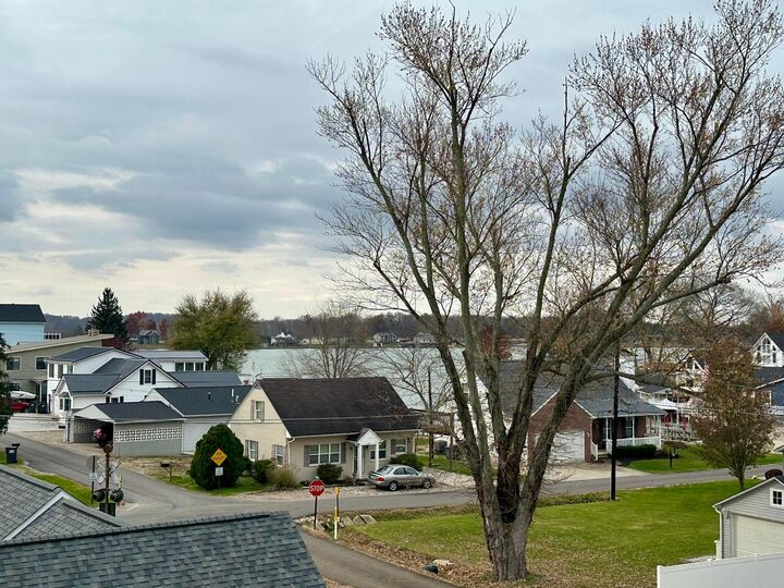 Property Photo:  557 Lexington Avenue  OH 43076 