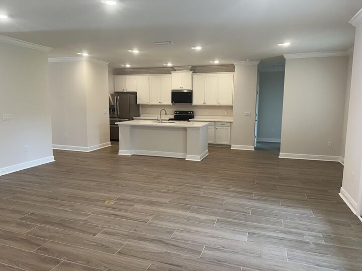 Property Photo: 943 Coastal Breeze Drive FL 32439