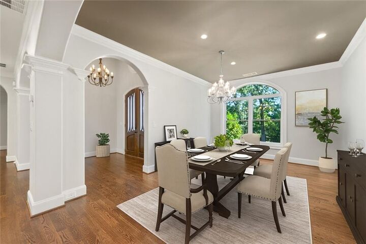 Property Photo:  5816 Chamblee Dunwoody Road  GA 30338 