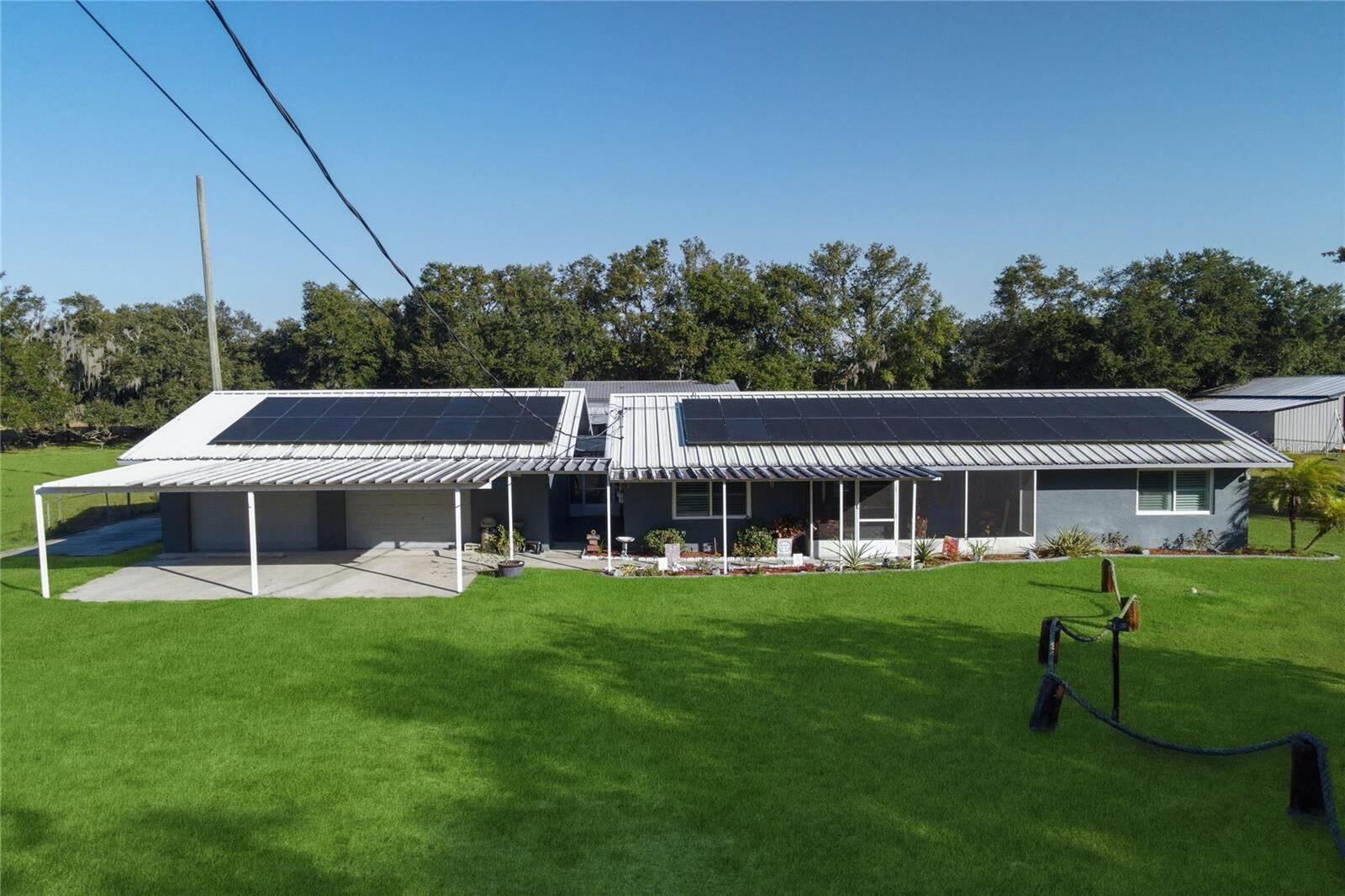 Property Photo:  2802 Leaning Oak Lane  FL 33547 