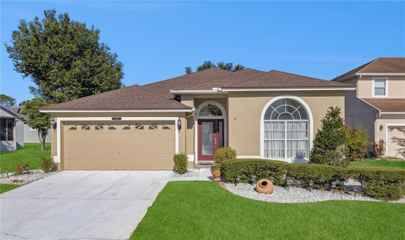 Property Photo:  1324 Foxton Lane  FL 32765 