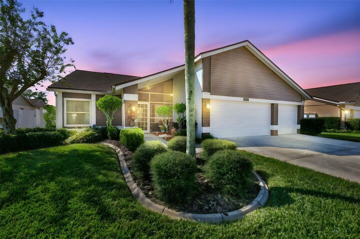 Property Photo: 11414 Glenmont Drive FL 33635