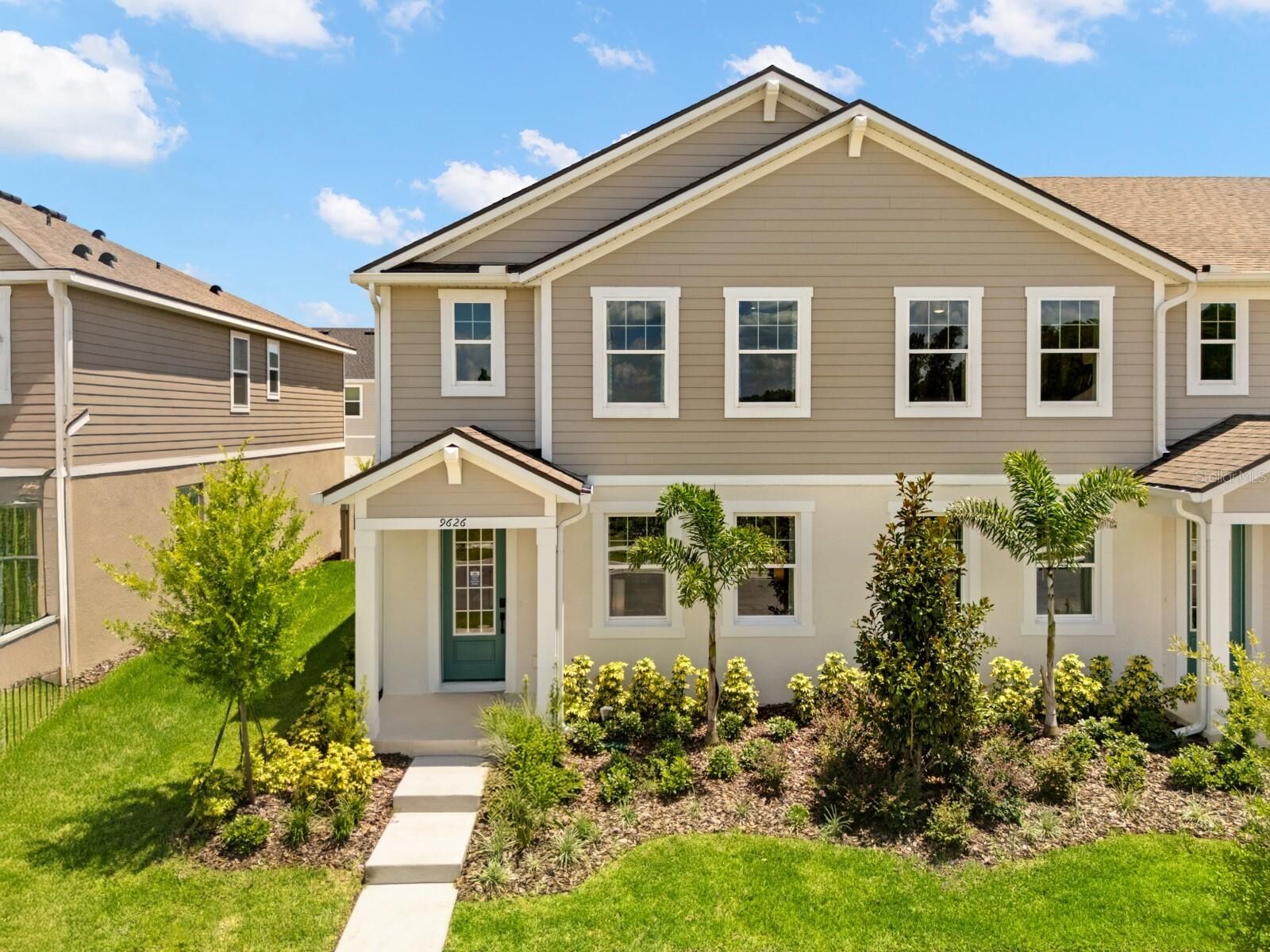 Property Photo:  9860 Walkway Drive  FL 32832 