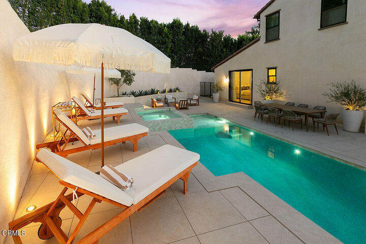 Property Photo:  2417 E Hillcrest Drive  CA 91362 