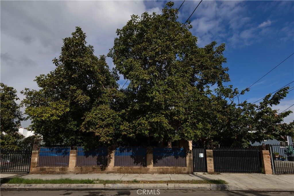 Property Photo:  1419 E. 111th St.  CA 90059 