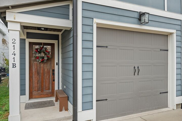 Property Photo: 2141B Rosemary Ln TN 37210