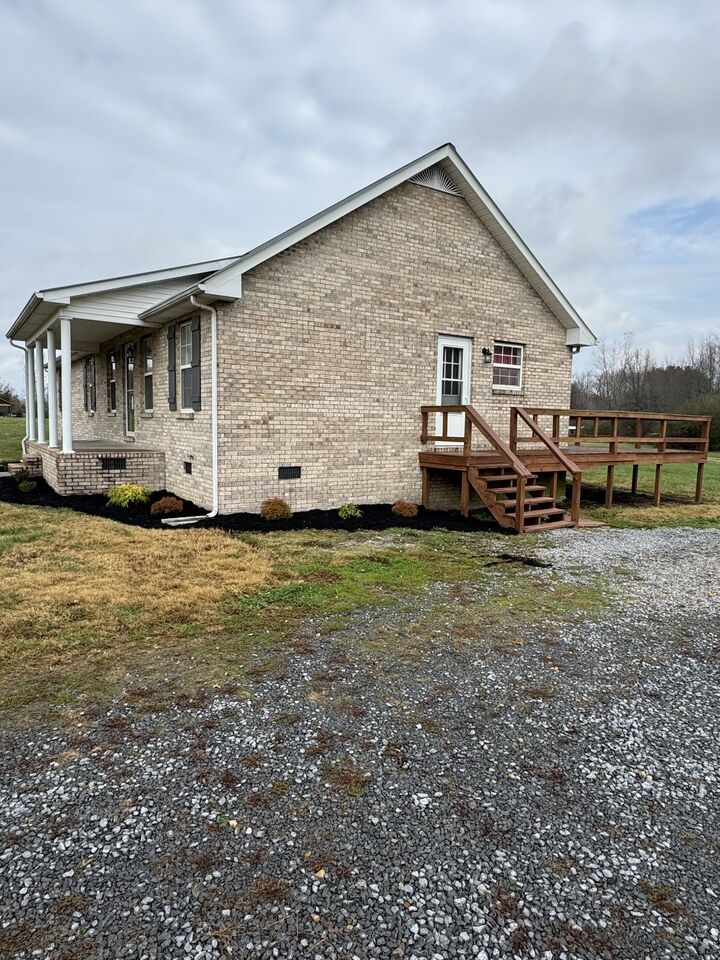 Property Photo: 354 Spring Creek Rd TN 37083