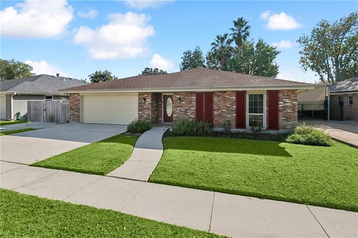 Property Photo:  6 Mercurey Drive  LA 70065 