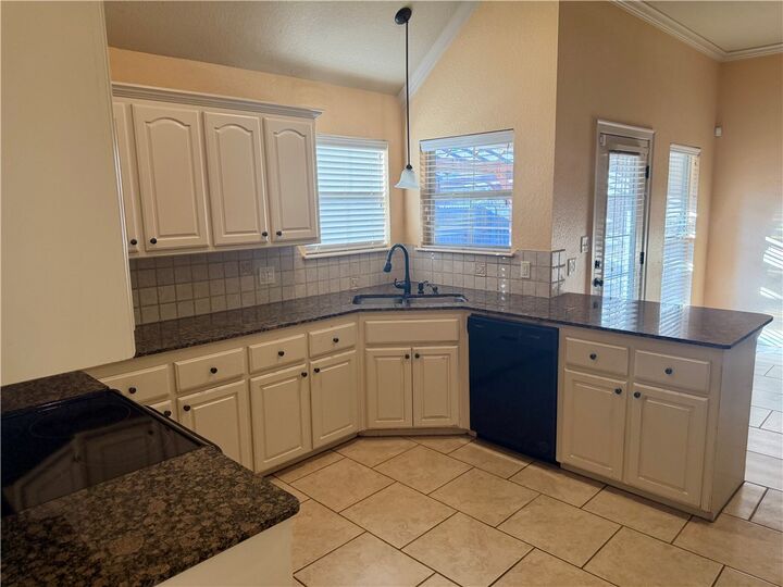 Property Photo:  2471 N Surtees Place  AR 72704 