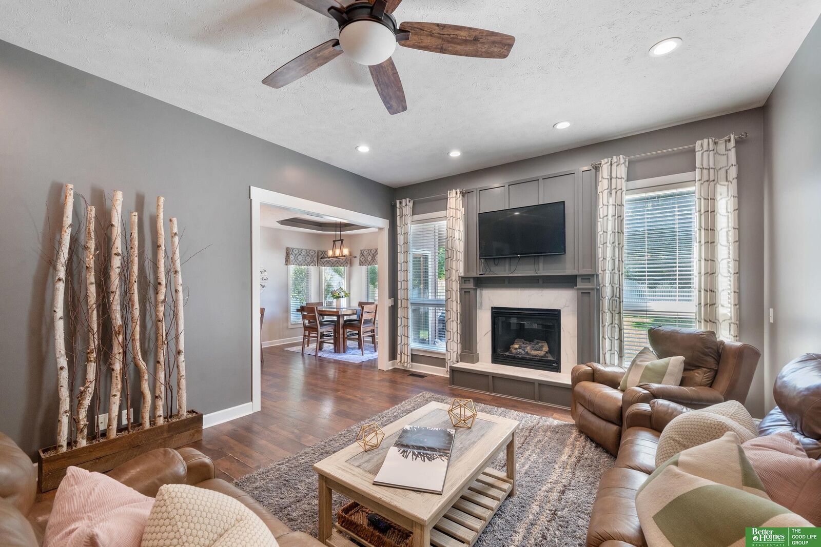 Property Photo: 18713 Edna Street NE 68136