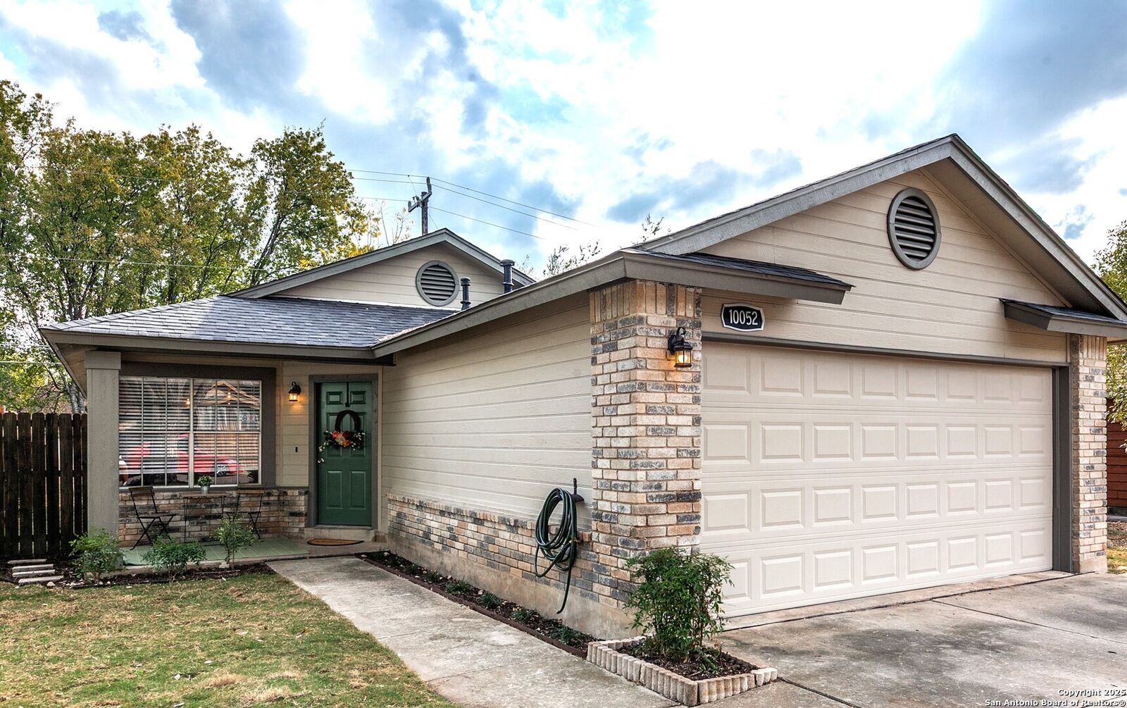 Property Photo:  10052 Woodtrail  TX 78250 