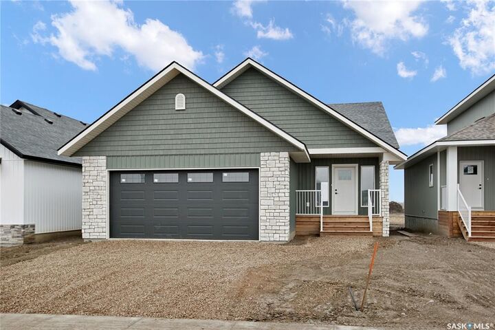 105 Emma Crescent  Martensville SK S0K 2T1 photo