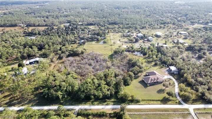 Property Photo:  9750 Quail Hollow Rd  FL 33917 