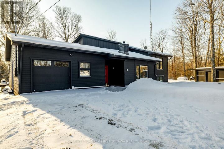 Property Photo:  6779 Roger Stevens Drive  ON K7A 4S6 