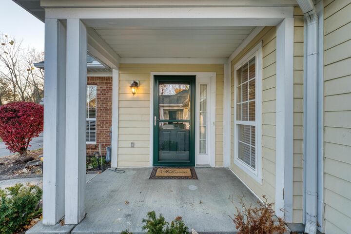 Property Photo: 52 Orchard Oak Drive OH 43004