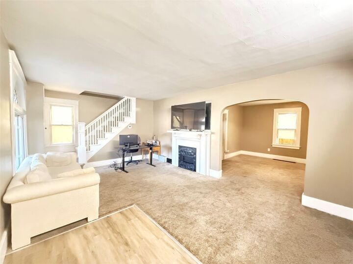 Property Photo: 1129 E 4th Street PA 16507