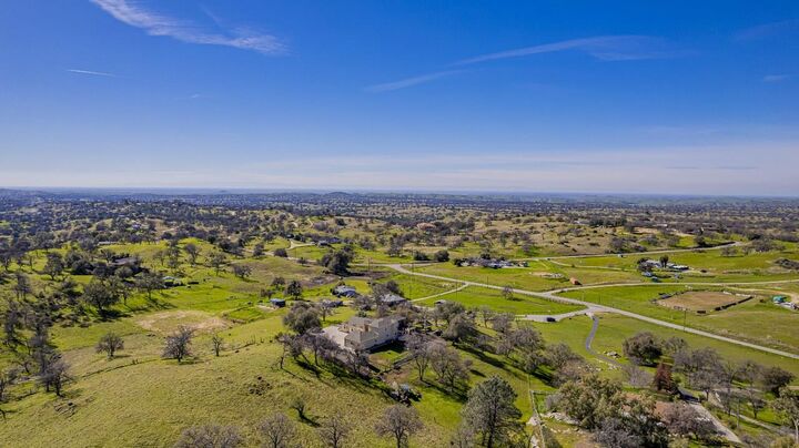 Property Photo:  33099 Road 800  CA 93653 