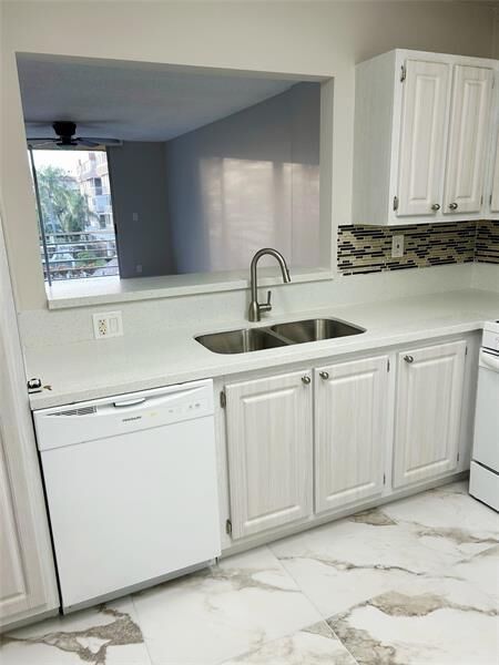 Property Photo:  406 NW 68th Ave 307  FL 33317 