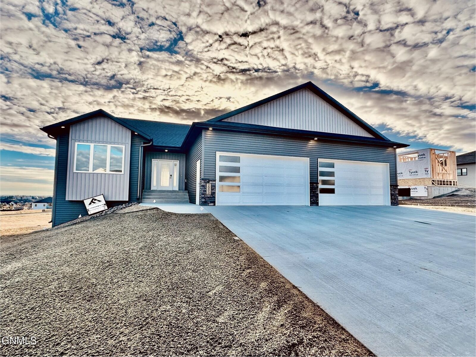 Property Photo:  2003 Antler Avenue  ND 58503 