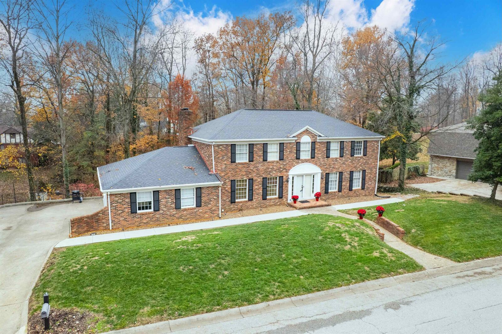 Property Photo:  4130 Hunting Creek Dr  KY 42303 