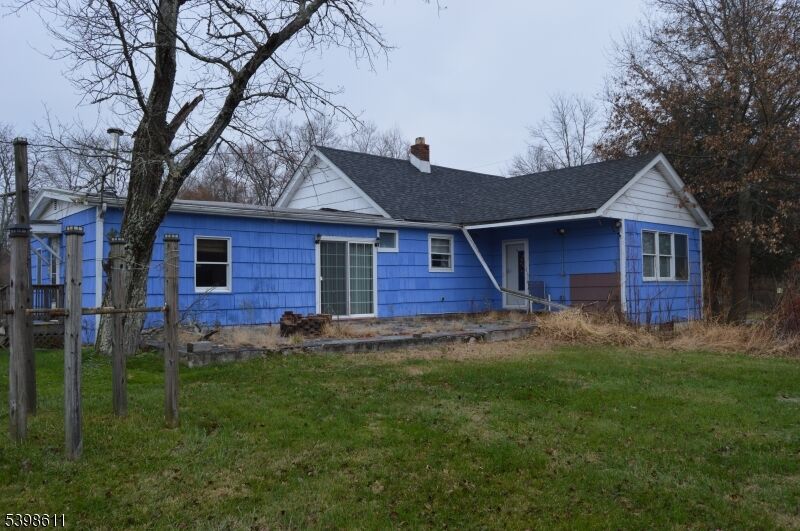 Property Photo:  92 Oak Grove Rd  NJ 08822 